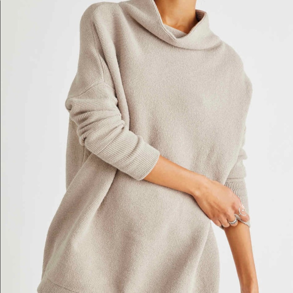BNWT Free People Ottoman Tunic in colour Oyster